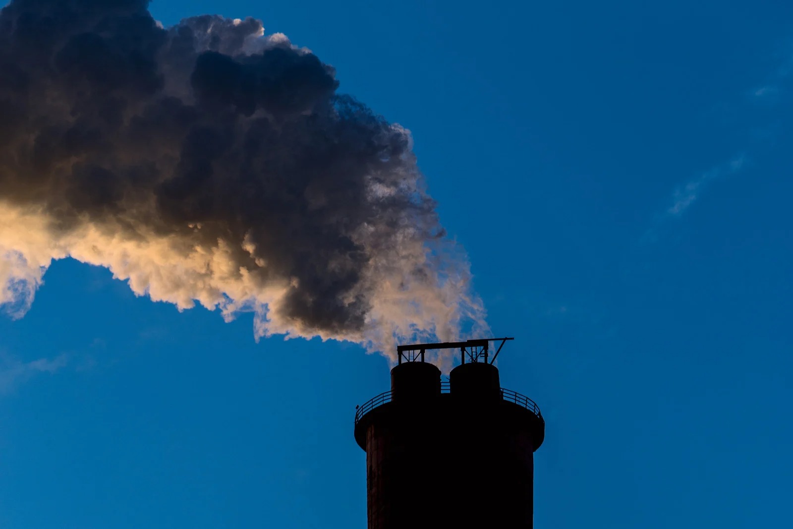 Cómo el carbón activado ayuda en la captura y eliminación de gases tóxicos